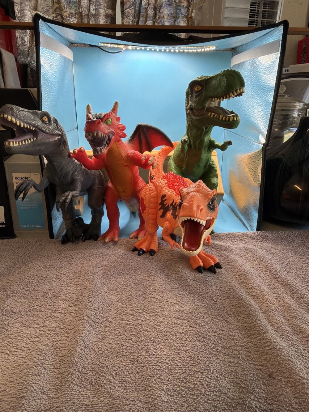 Dinosaurs 4 Large Creatures One Makes Noise The Other 3 Are Soft Bodies